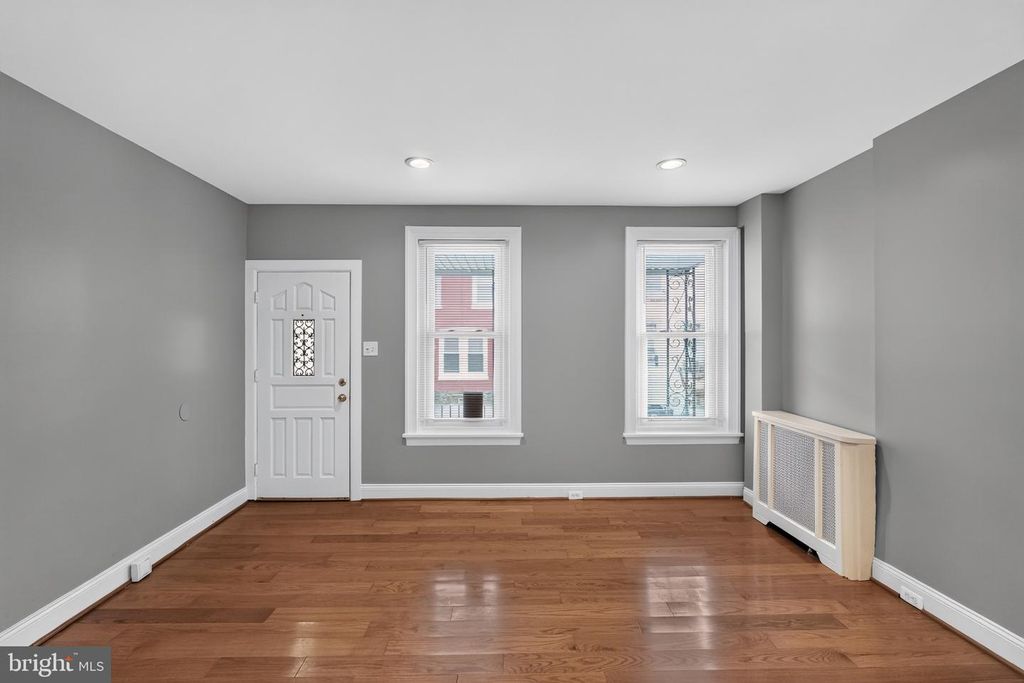 73 E GARFIELD ST, PHILADELPHIA, PA 19144 — photo 2