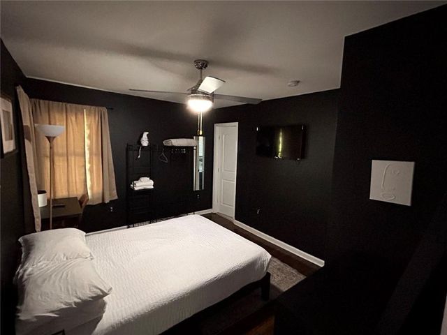 2469 Stone Road, East Point, GA 30344