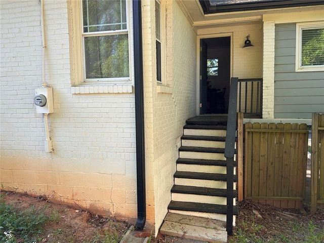 2469 Stone Road, East Point, GA 30344