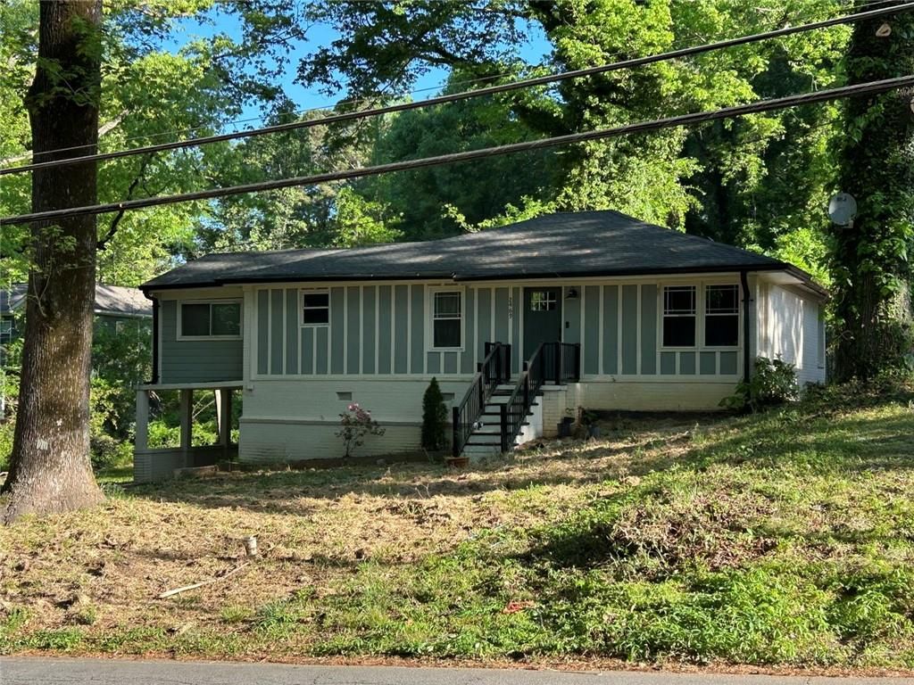 2469 Stone Road, East Point, GA 30344