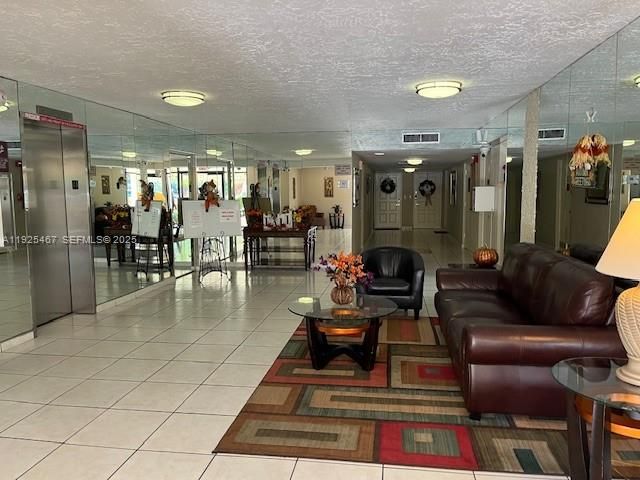3090 N Course Dr 708, Pompano Beach, FL 33069