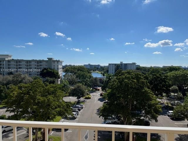 3090 N Course Dr 708, Pompano Beach, FL 33069