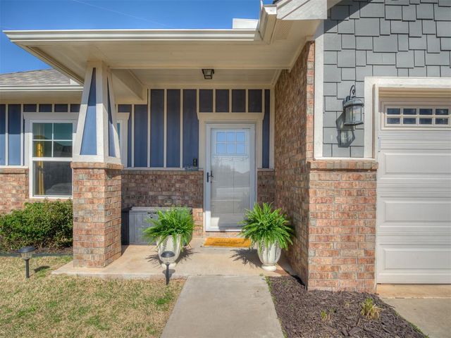 9109 NW 143rd Street, Yukon, OK 73099