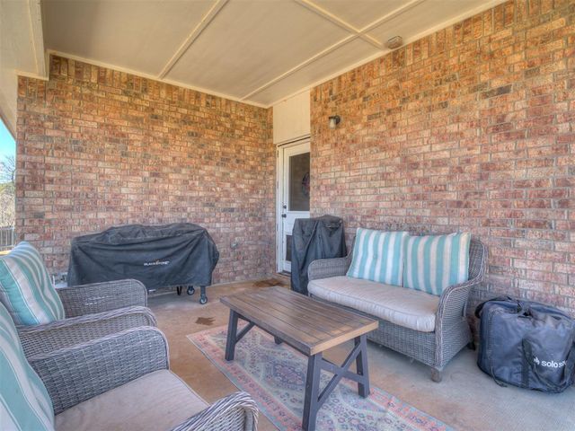 9109 NW 143rd Street, Yukon, OK 73099