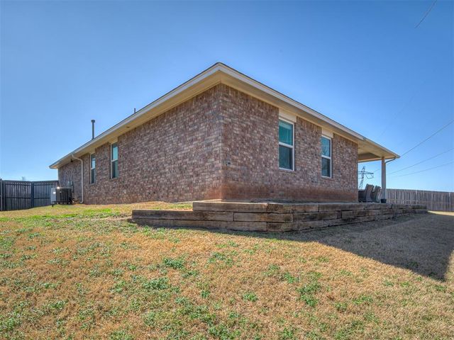 9109 NW 143rd Street, Yukon, OK 73099