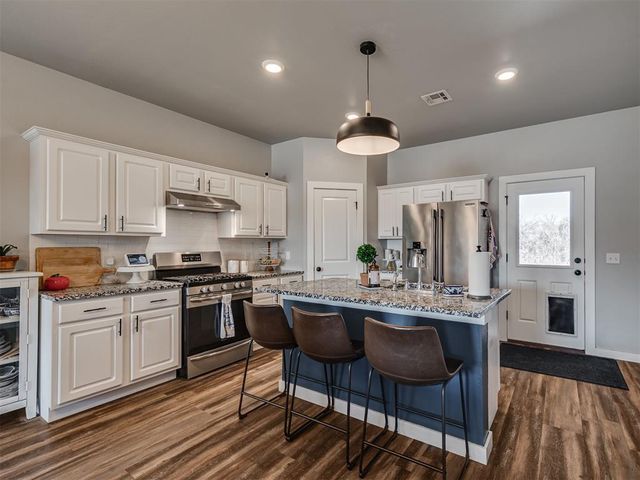 9109 NW 143rd Street, Yukon, OK 73099