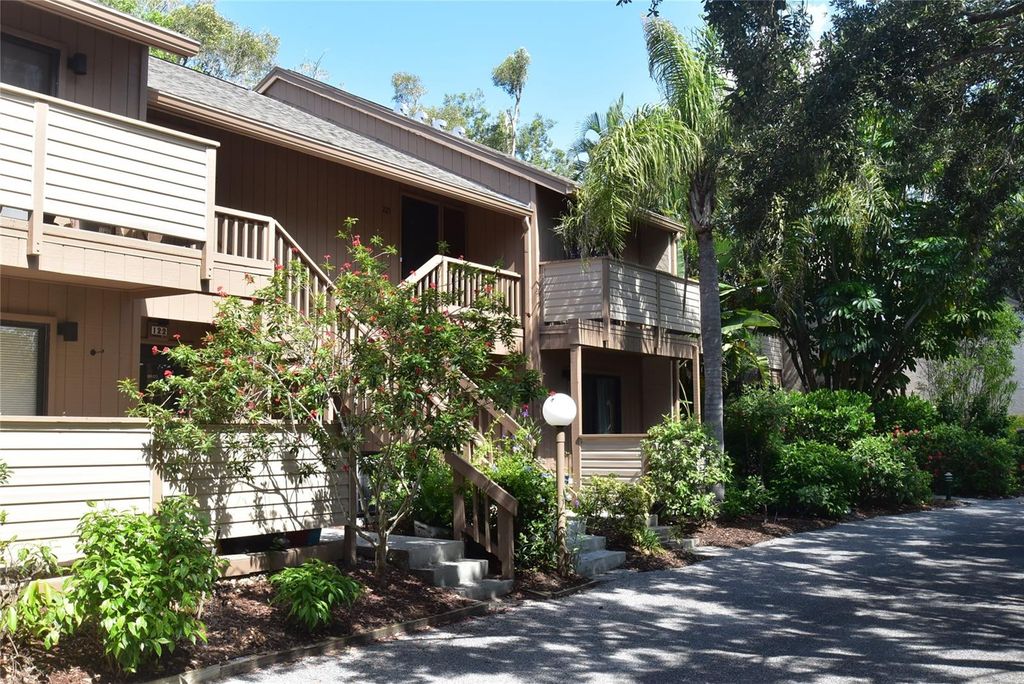 1687 BROOKHOUSE CIRCLE 221, Sarasota, FL 34231