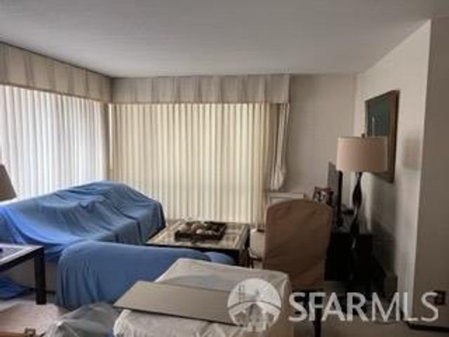 1000 Franklin Street 305, San Francisco, CA 94109