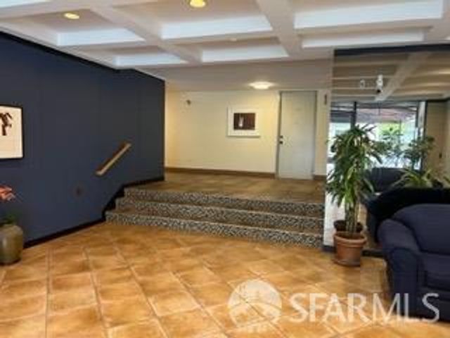 1000 Franklin Street 305, San Francisco, CA 94109