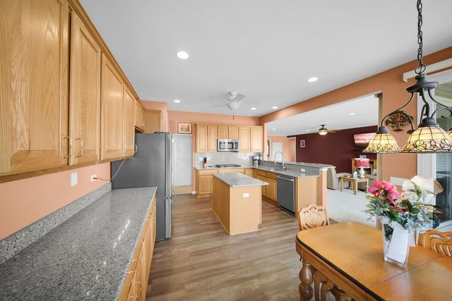 12830 CRESTVIEW Drive, Huntley, IL 60142