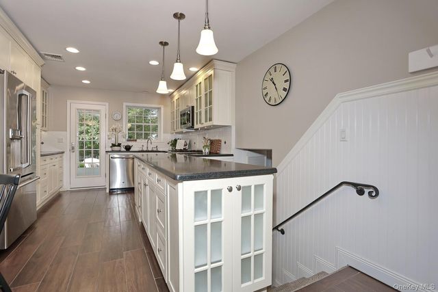11 Muir Lane, New City, NY 10956