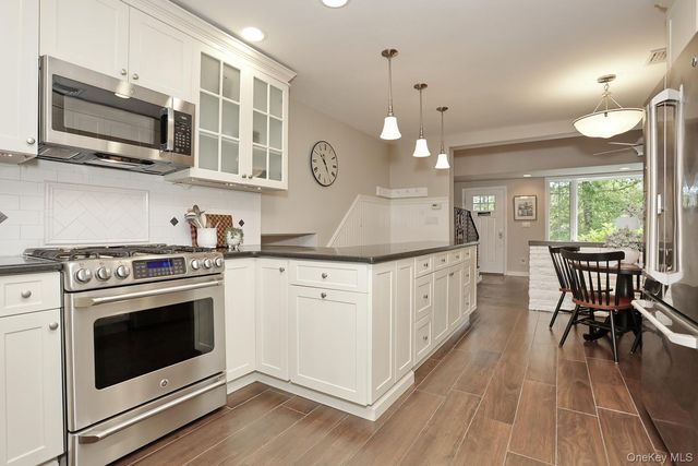 11 Muir Lane, New City, NY 10956