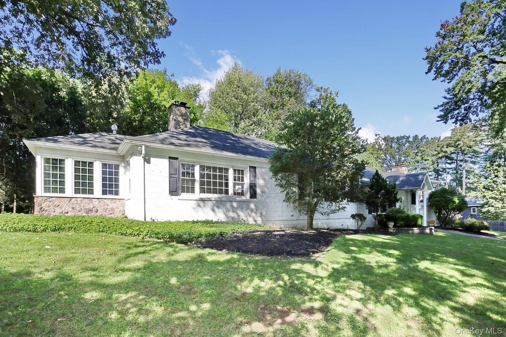 11 Muir Lane, New City, NY 10956 — photo 2