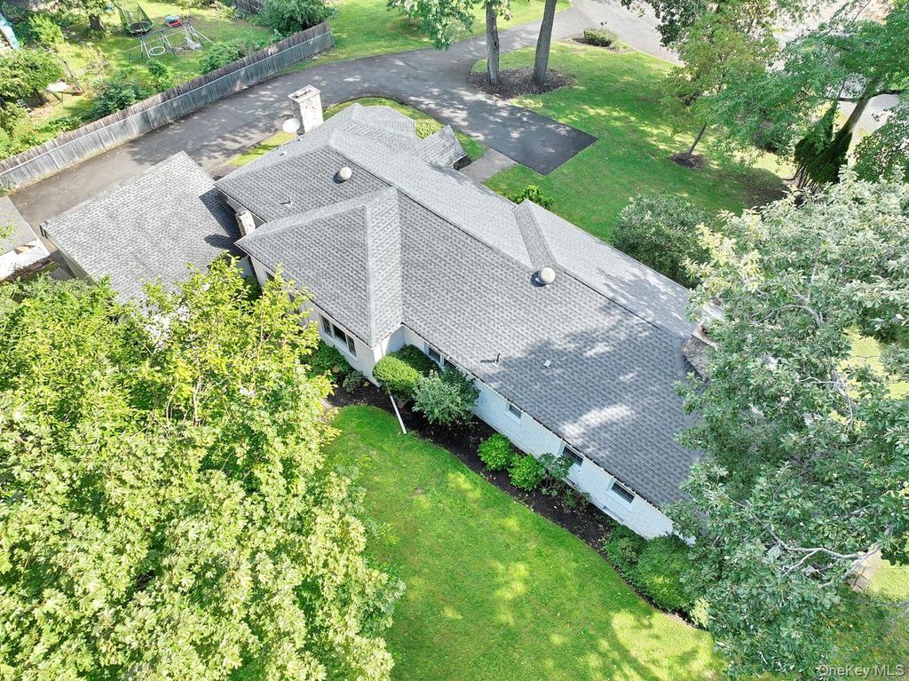 11 Muir Lane, New City, NY 10956 — photo 4