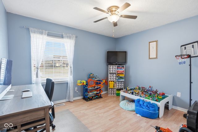 1181 Pilgrim Road, Greenwood, IN 46142