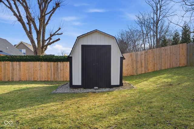 1181 Pilgrim Road, Greenwood, IN 46142