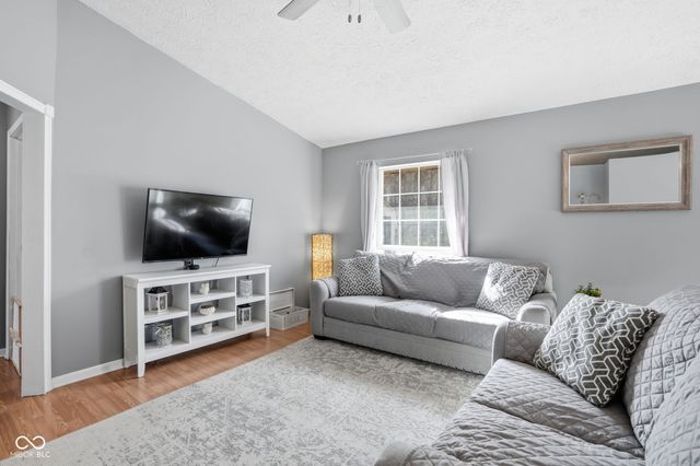 1181 Pilgrim Road, Greenwood, IN 46142