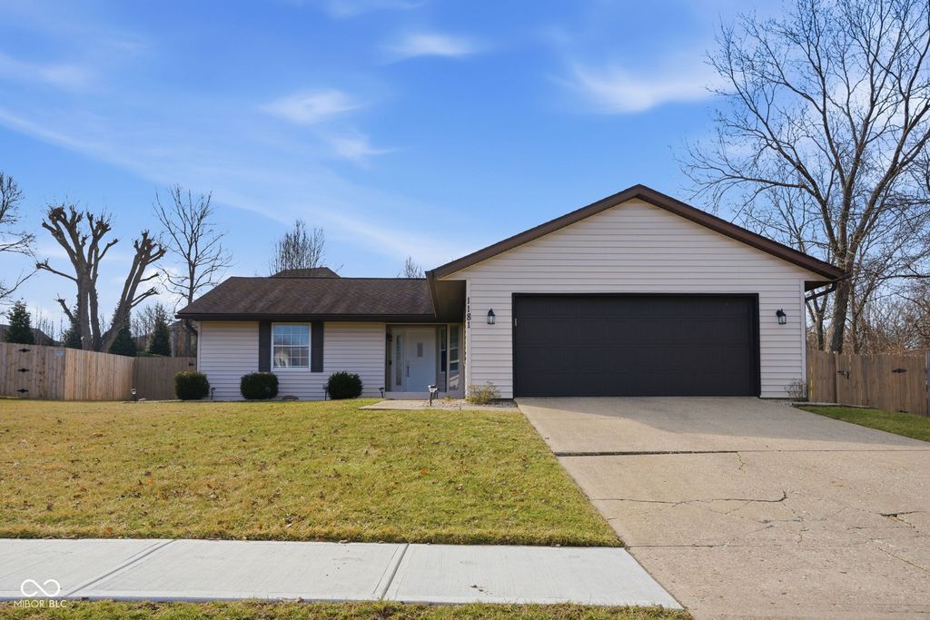1181 Pilgrim Road, Greenwood, IN 46142