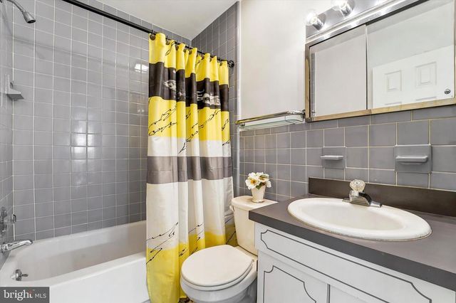 303 GLENDALE RD, Havertown, PA 19083