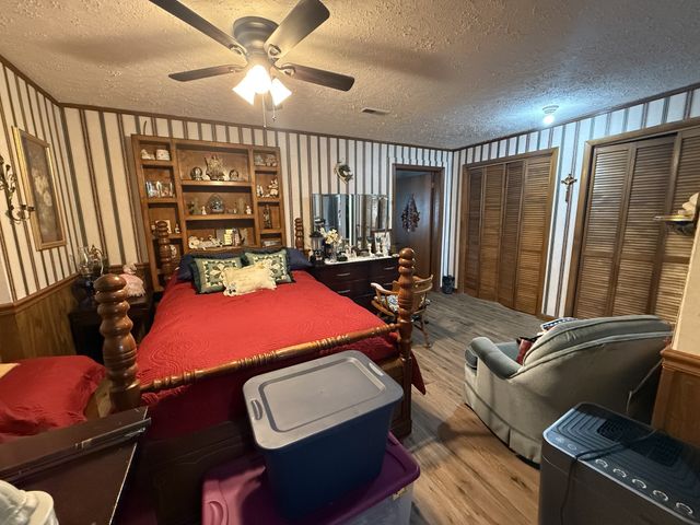 1459 Pete Sain Rd, Manchester, TN 37355