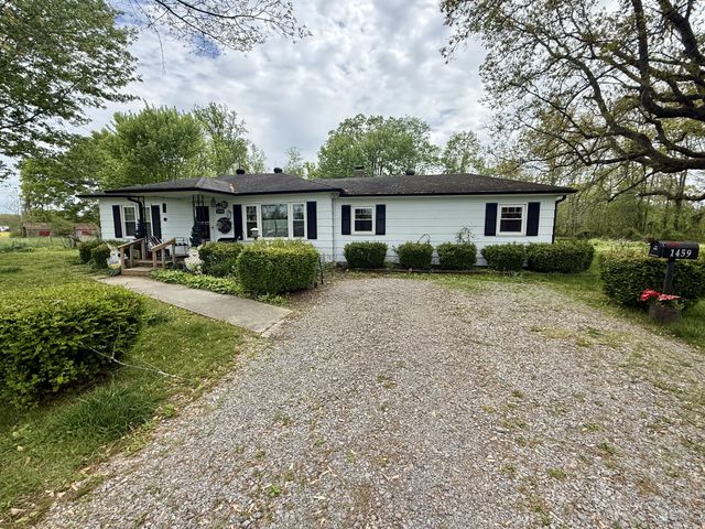 1459 Pete Sain Rd, Manchester, TN 37355