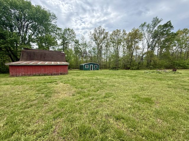 1459 Pete Sain Rd, Manchester, TN 37355