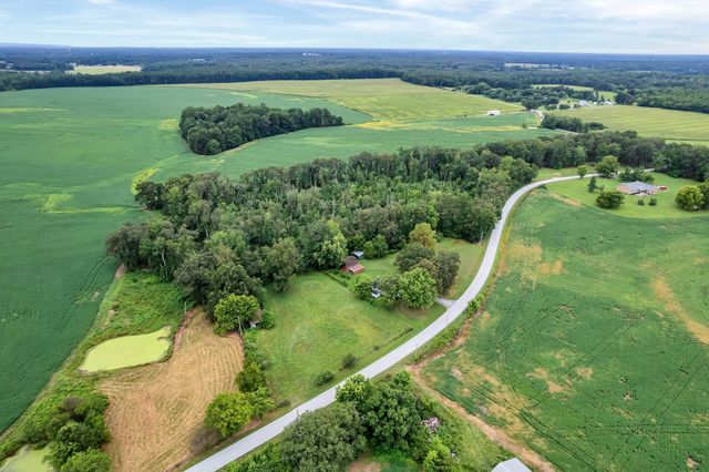 1459 Pete Sain Rd, Manchester, TN 37355
