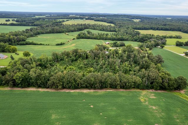 1459 Pete Sain Rd, Manchester, TN 37355