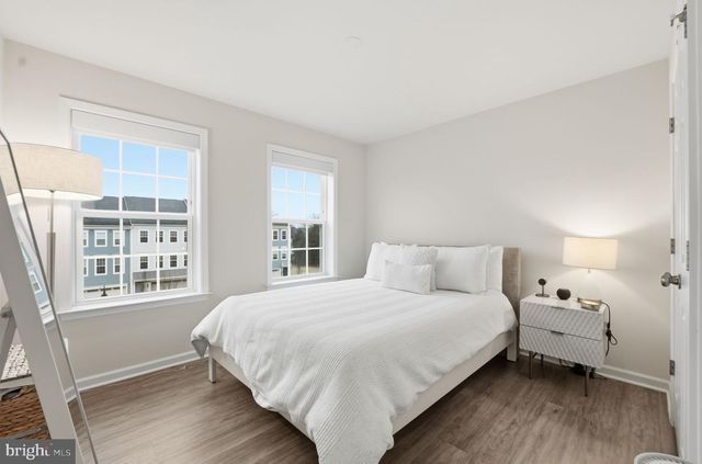 10237 TRAVILAH GROVE CIR, Rockville, MD 20850