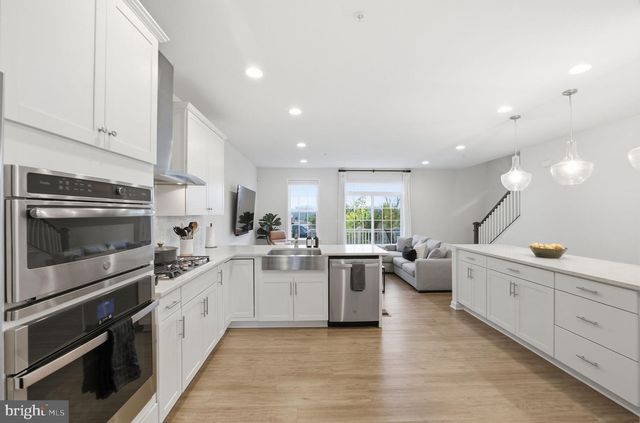 10237 TRAVILAH GROVE CIR, Rockville, MD 20850