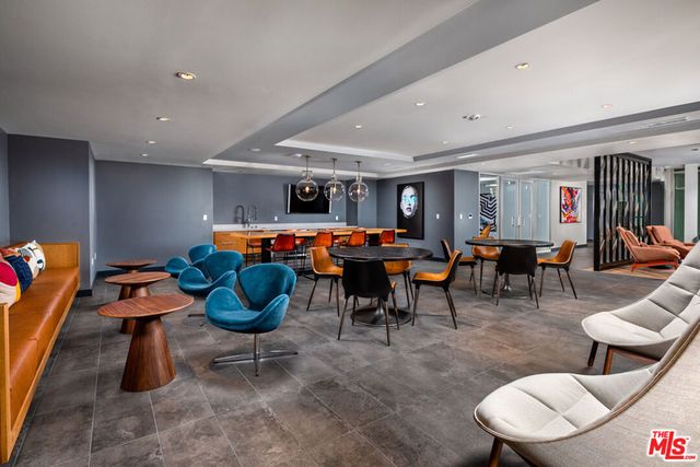 750 S Oxford Avenue 642, Los Angeles, CA 90005