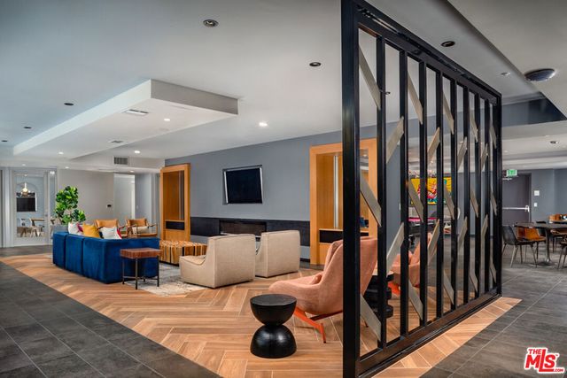 750 S Oxford Avenue 642, Los Angeles, CA 90005