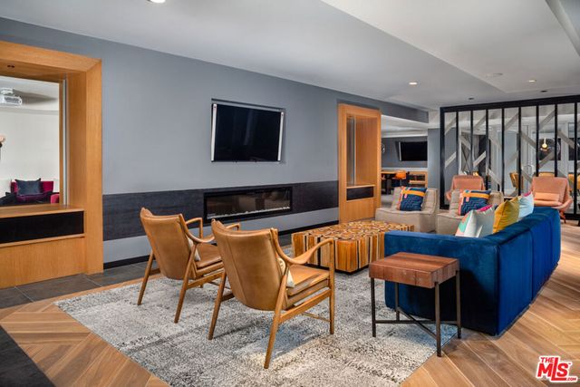 750 S Oxford Avenue 642, Los Angeles, CA 90005