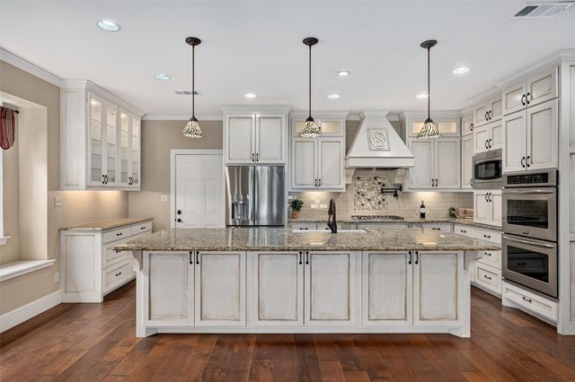 6114 Firecrest Drive, Garland, TX 75044