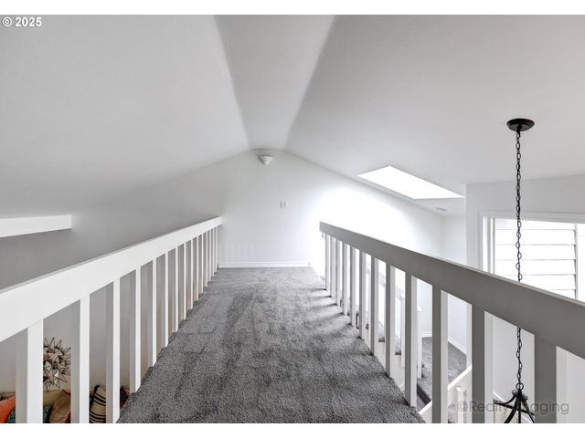 7165 Sw EAST LAKE Ct, Wilsonville, OR 97070