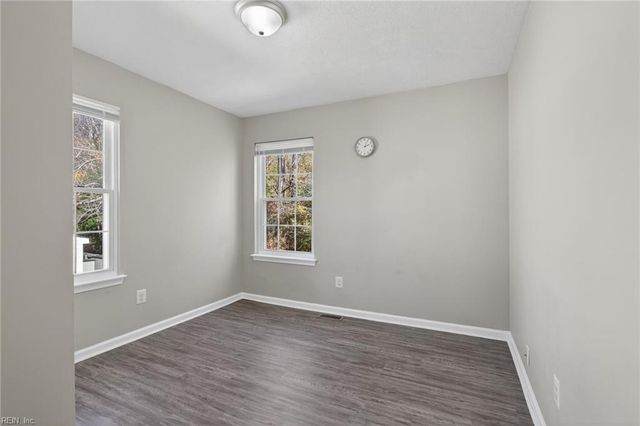 1676 Skiffes Creek CIR, Williamsburg, VA 23185