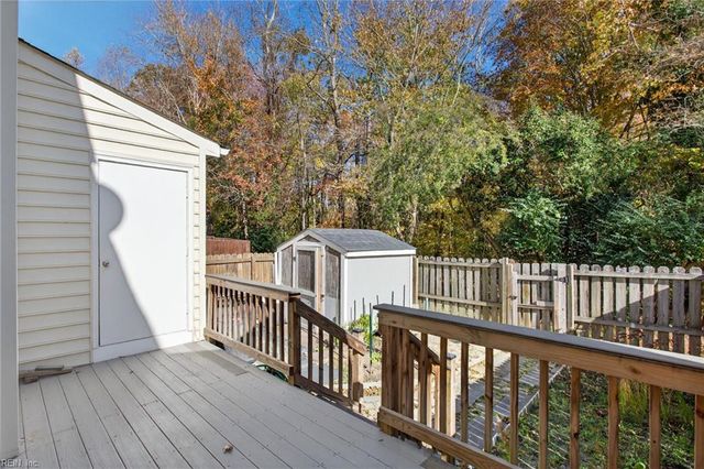 1676 Skiffes Creek CIR, Williamsburg, VA 23185