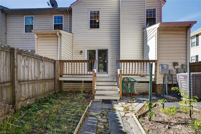 1676 Skiffes Creek CIR, Williamsburg, VA 23185