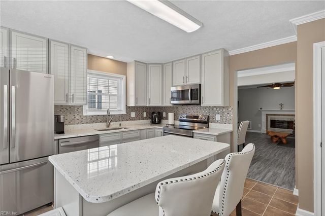 1676 Skiffes Creek CIR, Williamsburg, VA 23185