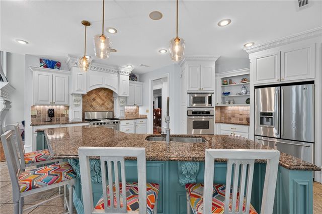3480 McArthur Court, Fayetteville, AR 72703