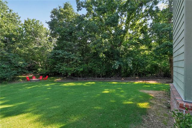 3480 McArthur Court, Fayetteville, AR 72703
