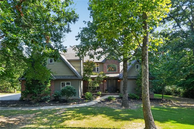 3480 McArthur Court, Fayetteville, AR 72703