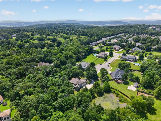 3480 McArthur Court, Fayetteville, AR 72703