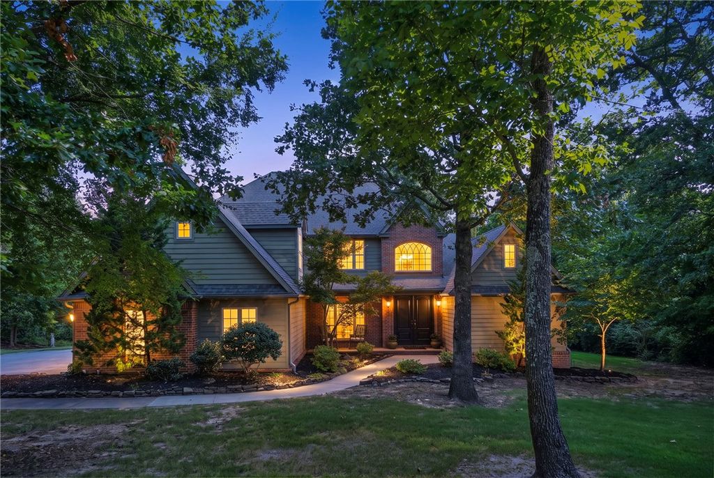 3480 McArthur Court, Fayetteville, AR 72703