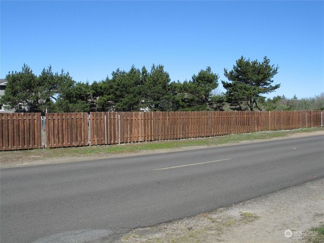 34705 & 34707 I Place, Ocean Park, WA 98640