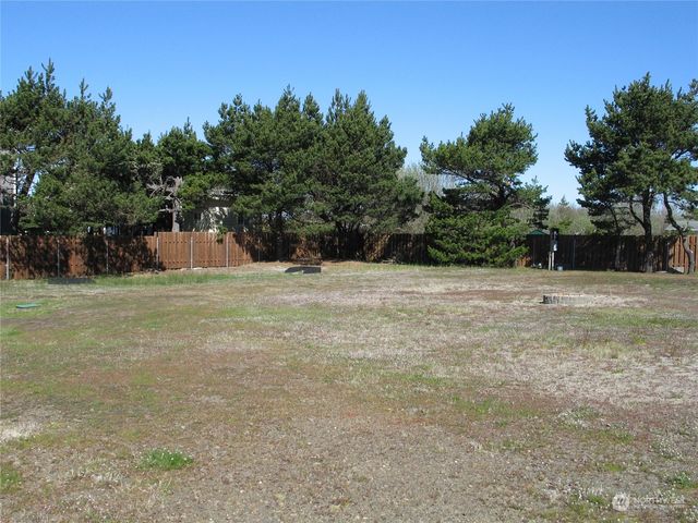 34705 & 34707 I Place, Ocean Park, WA 98640