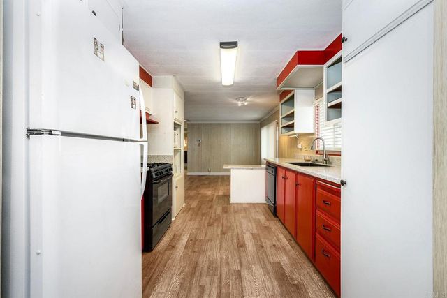 2280 E Valley Pkwy 79, Escondido, CA 92027