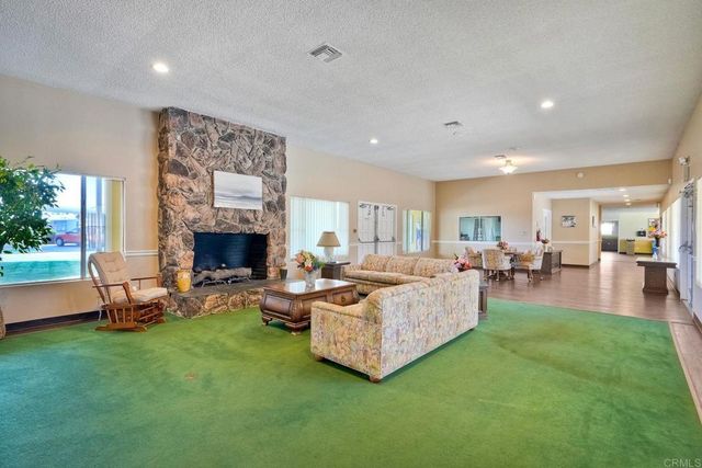 2280 E Valley Pkwy 79, Escondido, CA 92027