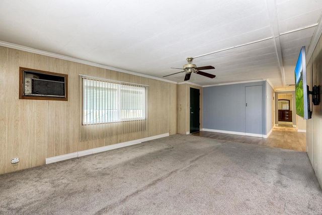 2280 E Valley Pkwy 79, Escondido, CA 92027