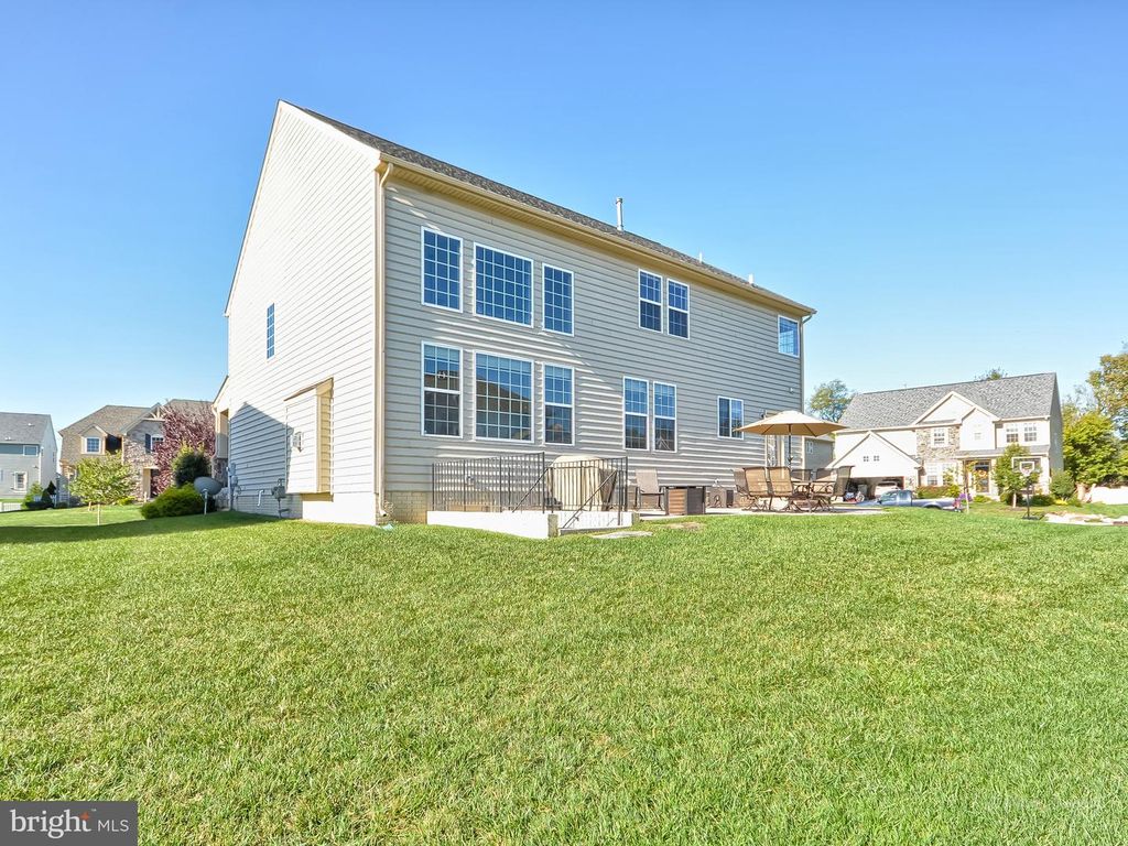 Image 2 of property listing at 6200 PAYTON WAY, Frederick, MD 21703
